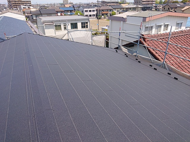 葺き替え工事後の屋根